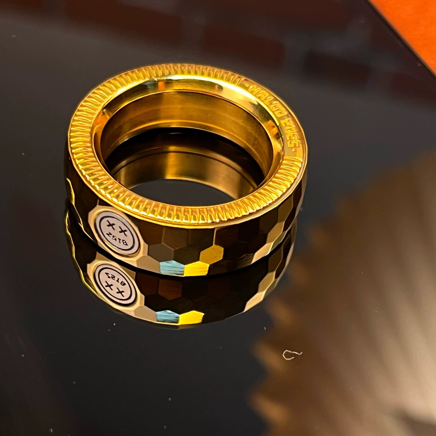 Haloo Player Ratchet Fidget Ring