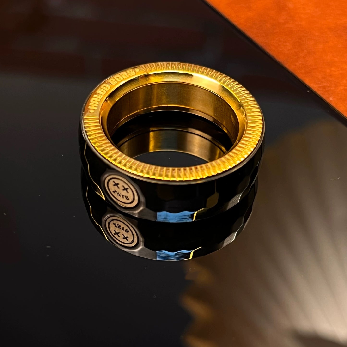 Haloo Player Ratchet Fidget Ring