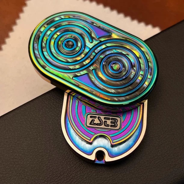 Mother-of-pearl kinetic slider