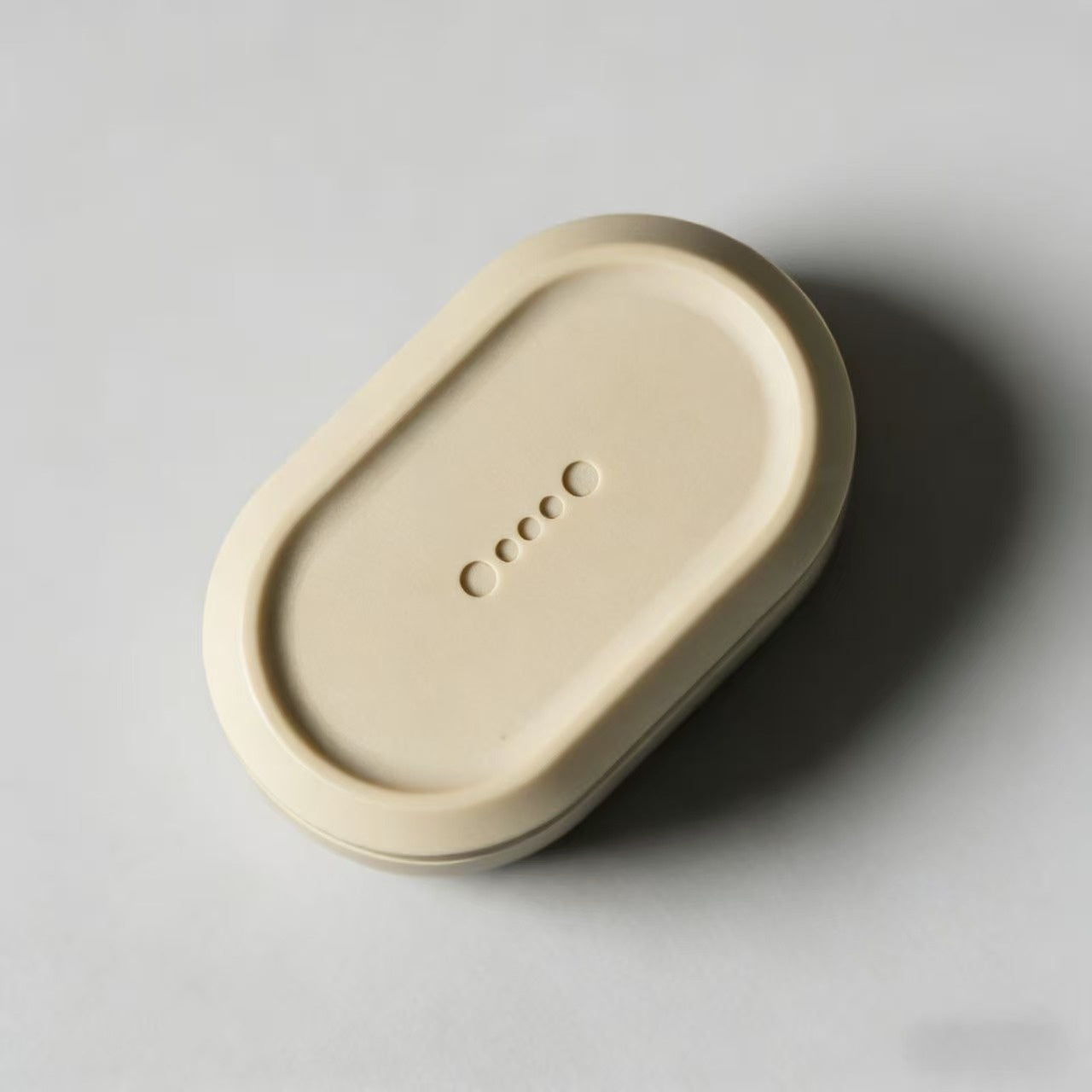 Natto Minimalist  EDC Slider – Tinkling & Squeaky Stress Relief Toy