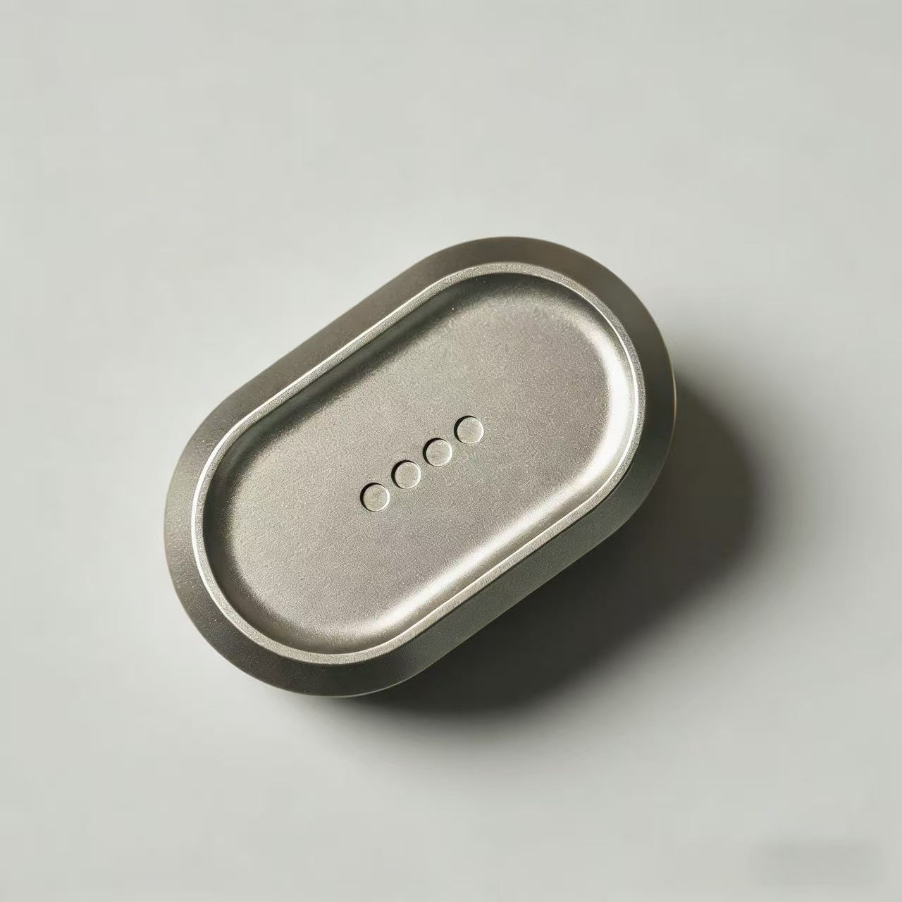 Natto Minimalist  EDC Slider – Tinkling & Squeaky Stress Relief Toy